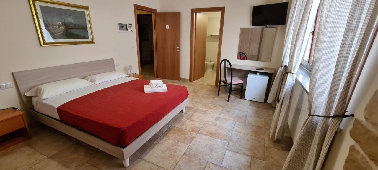 Bed And Breakfast La Terrazza Чистерніно Екстер'єр фото
