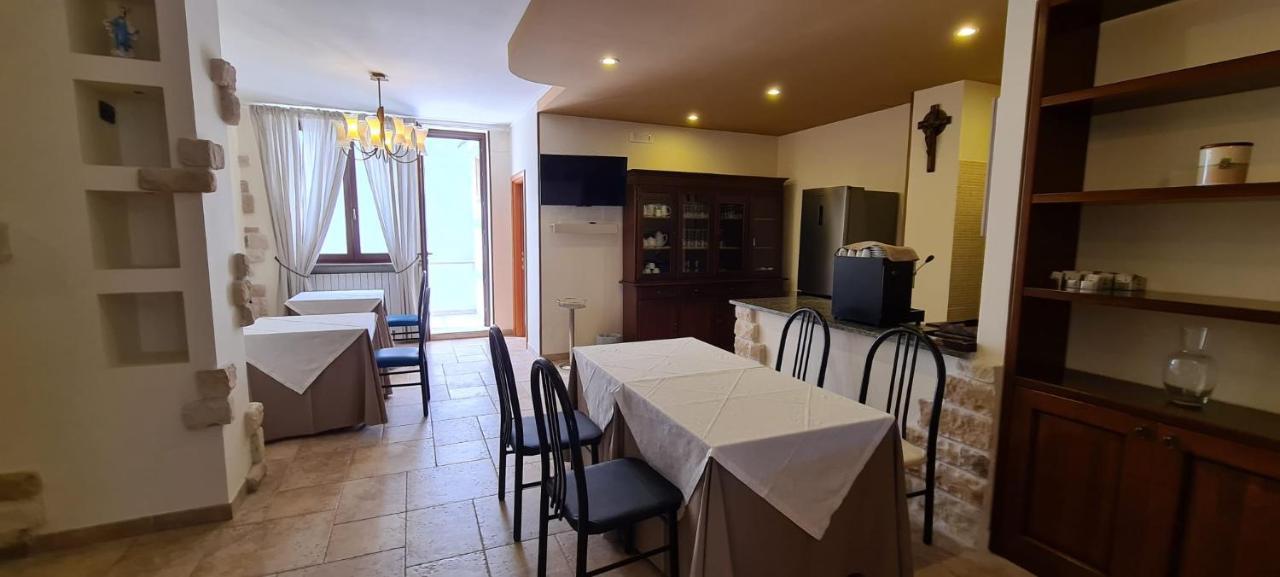 Bed And Breakfast La Terrazza Чистерніно Екстер'єр фото